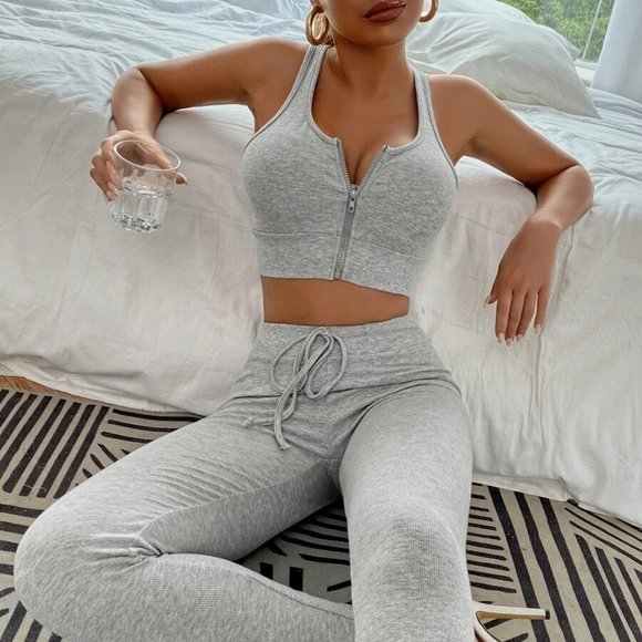 Gray Ribbed Zip Front Tank Top & Leggings - Picture 2 of 4